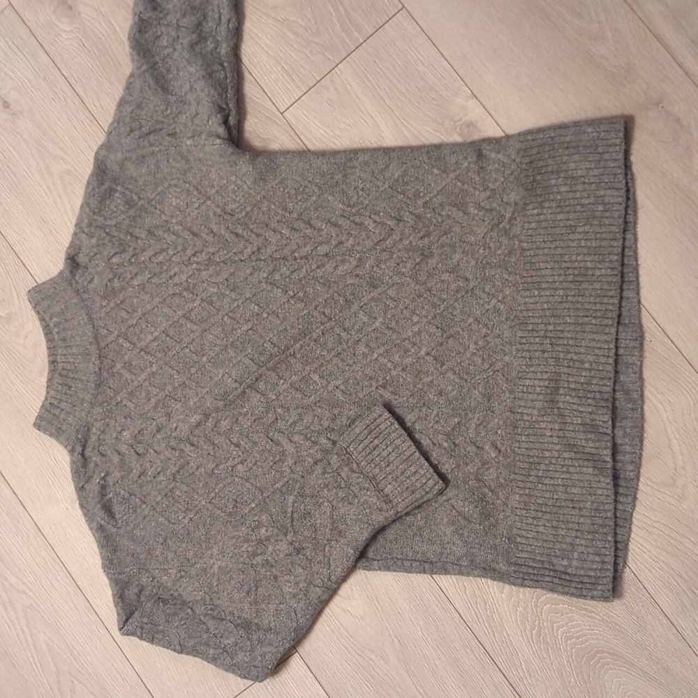 H&M | Cable Knit Sweater